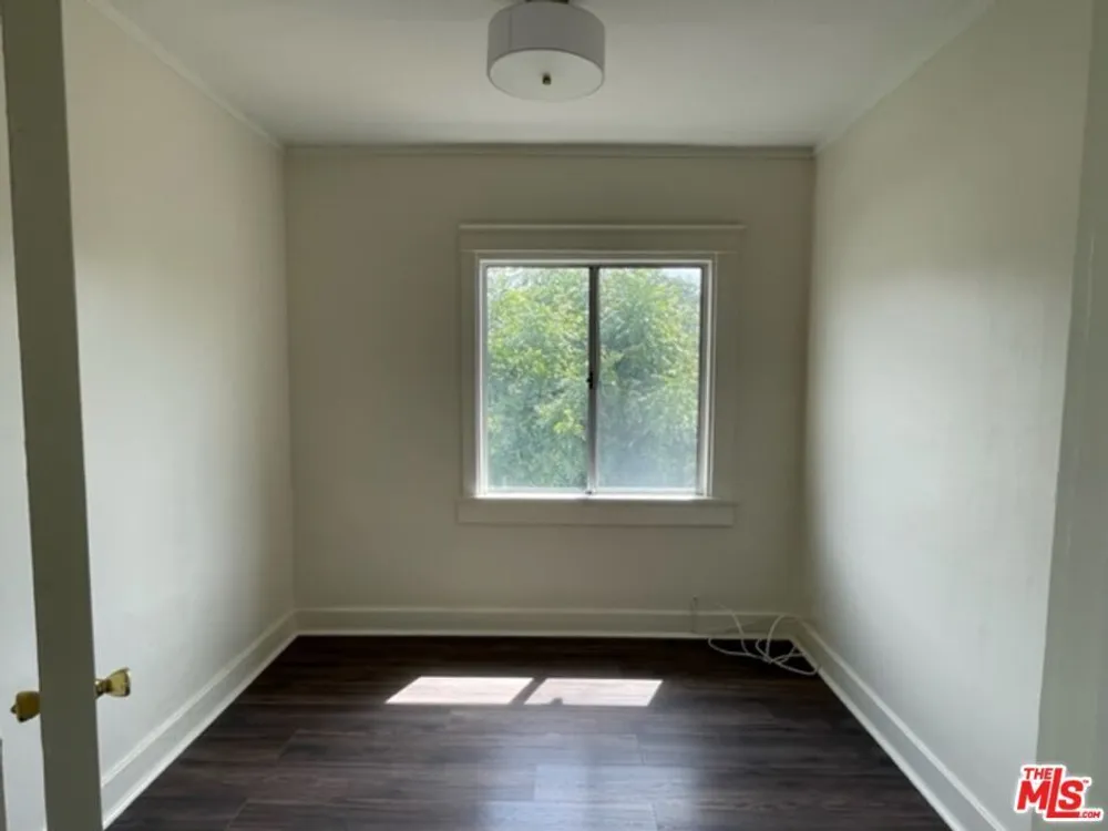 1306 Talmadge St, Los Feliz, CA 90027