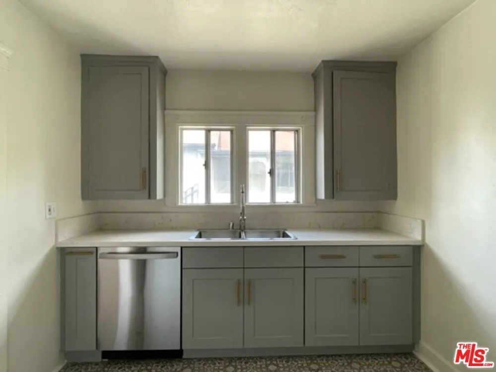 1306 Talmadge St, Los Feliz, CA 90027