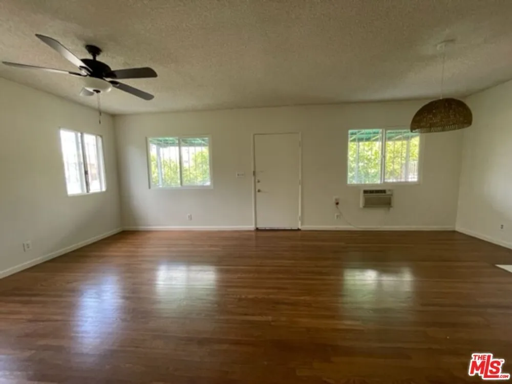 1306 Talmadge St, Los Feliz, CA 90027