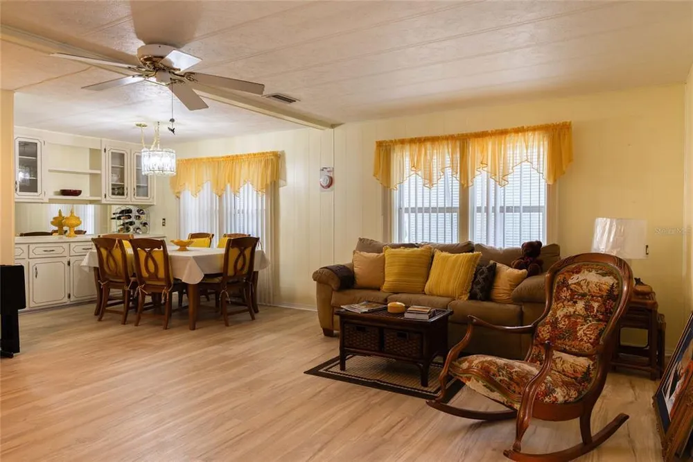 2100 Kings Hwy, Port Charlotte, FL 33980