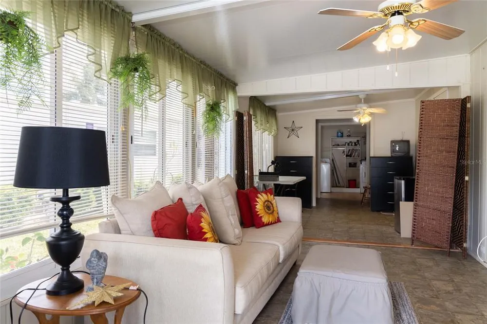 2100 Kings Hwy, Port Charlotte, FL 33980