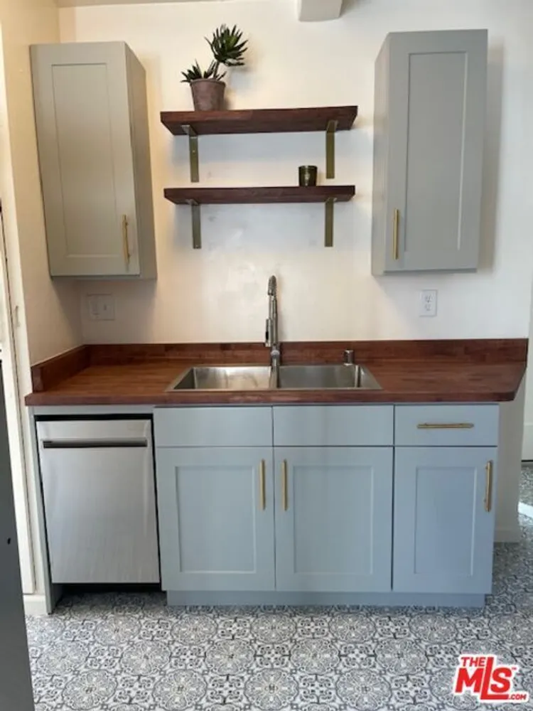 1306 Talmadge St, Los Feliz, CA 90027