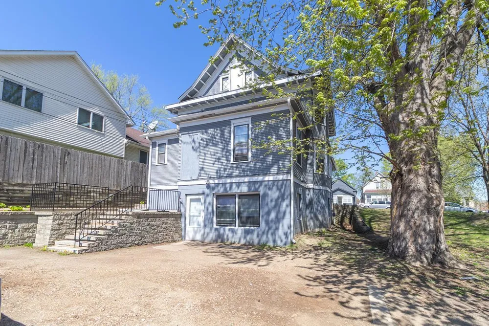 794 Case Ave, Saint Paul, MN 55106