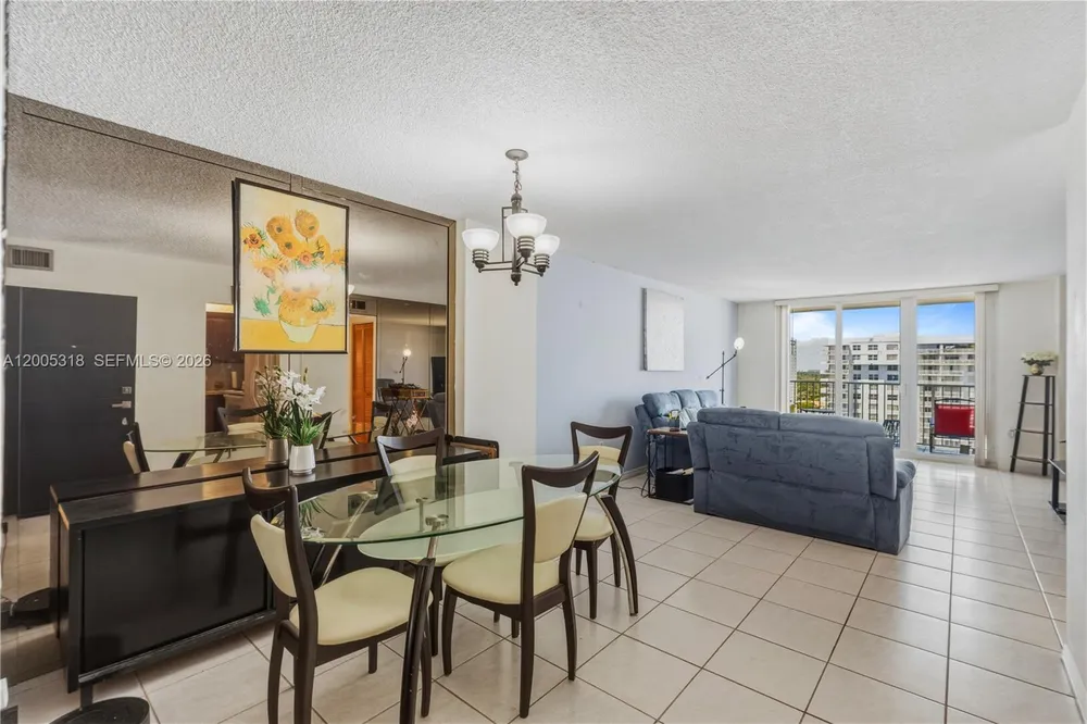 2851 NE 183rd St, Aventura, FL 33160