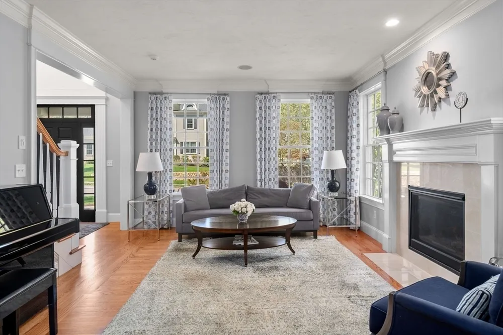 84 Glendale Rd, Needham, MA 02492