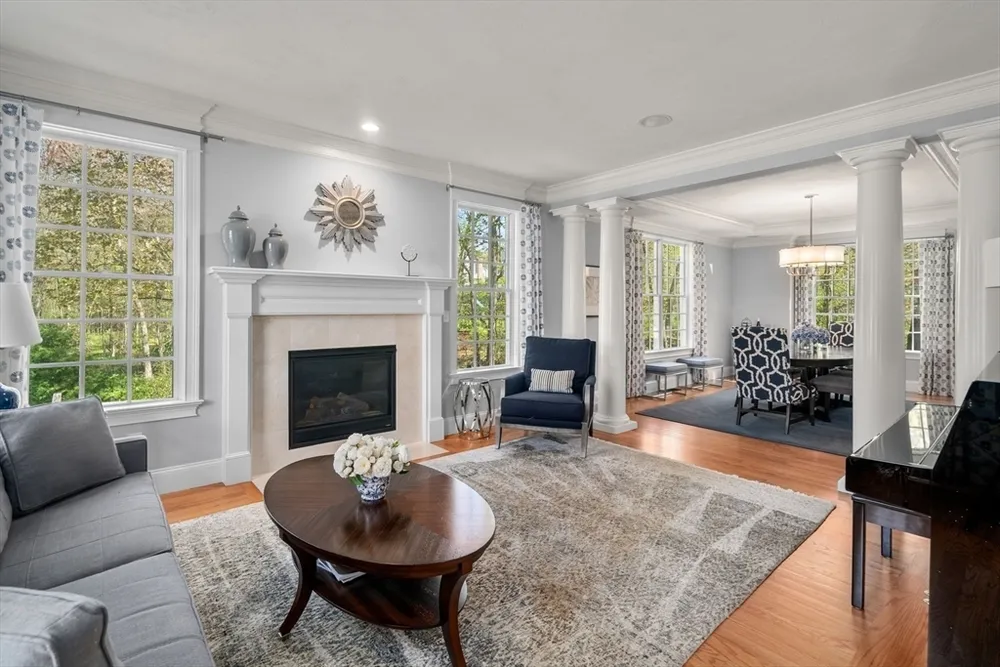 84 Glendale Rd, Needham, MA 02492