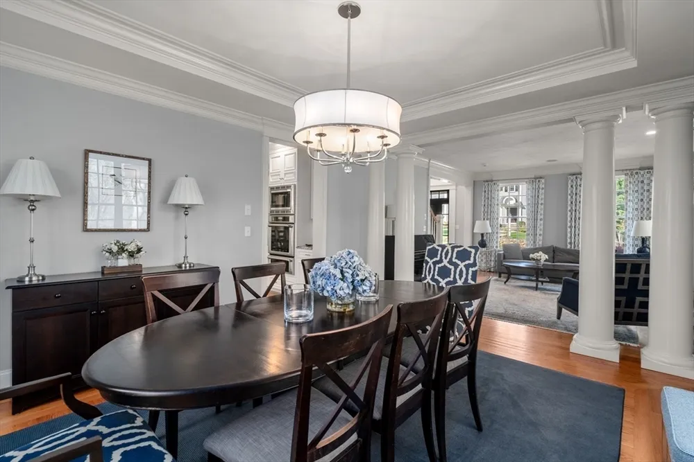 84 Glendale Rd, Needham, MA 02492
