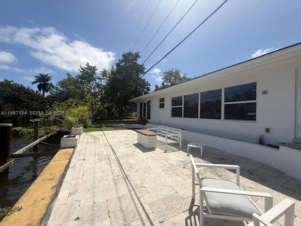 717 NW 30th St, Wilton Manors, FL 33311