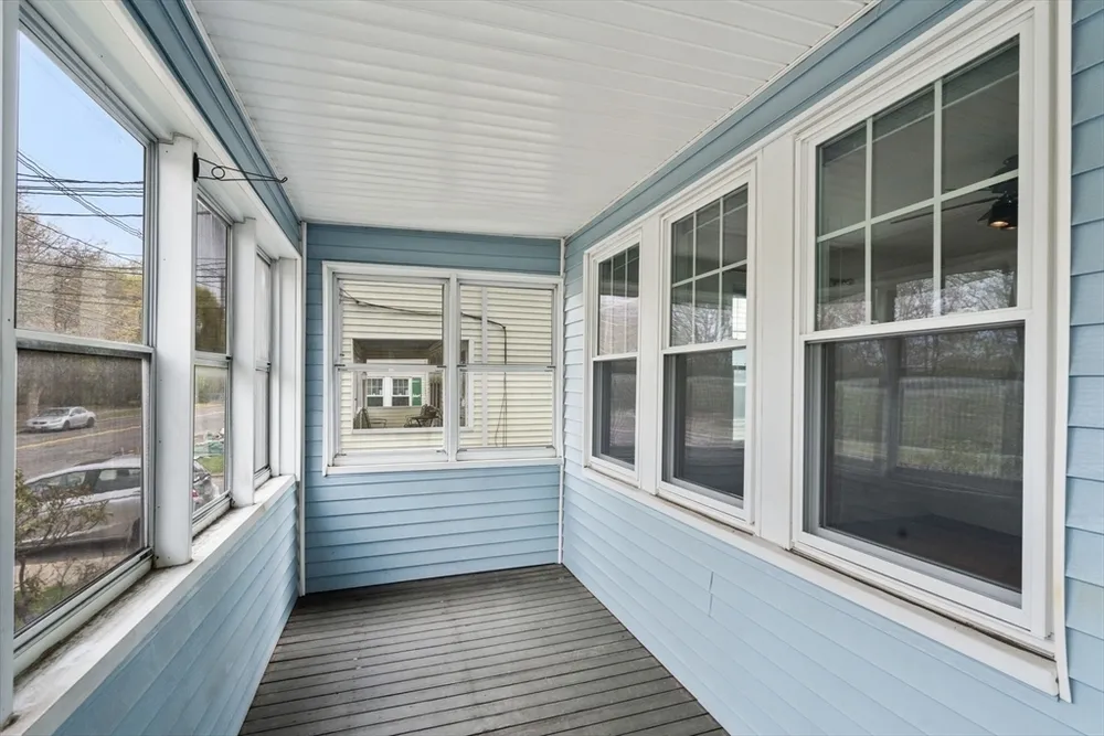 56 California St, Watertown, MA 02472