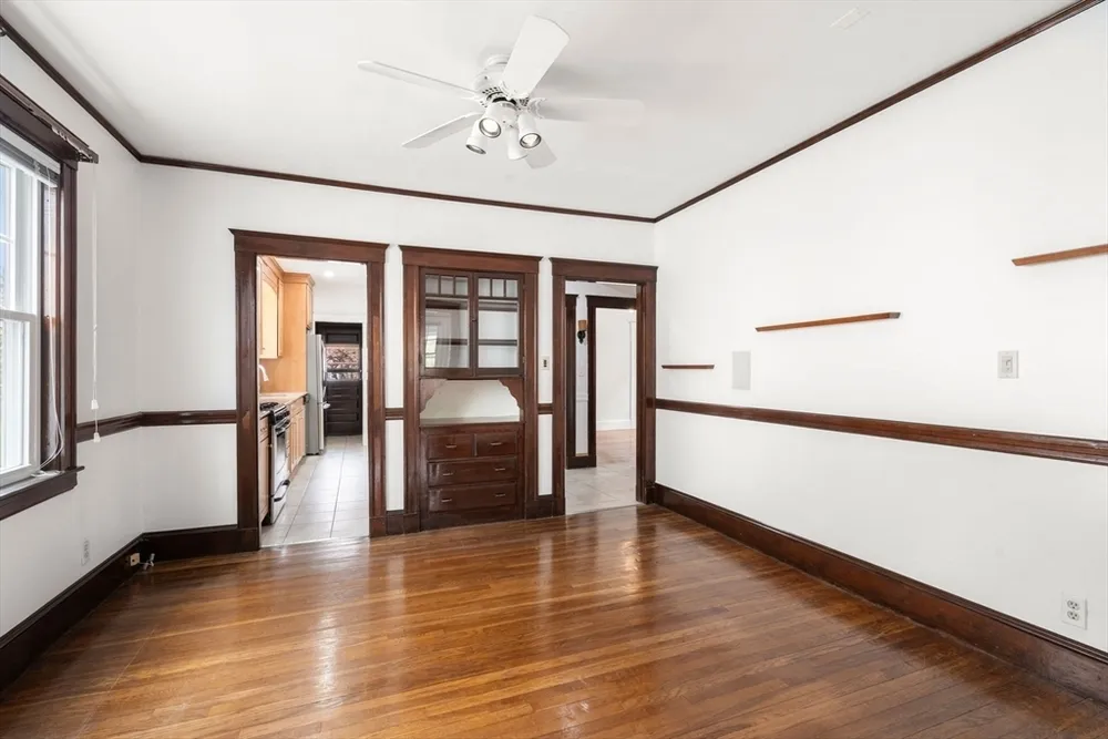 56 California St, Watertown, MA 02472