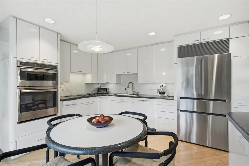 5717 View Ln, Edina, MN 55436