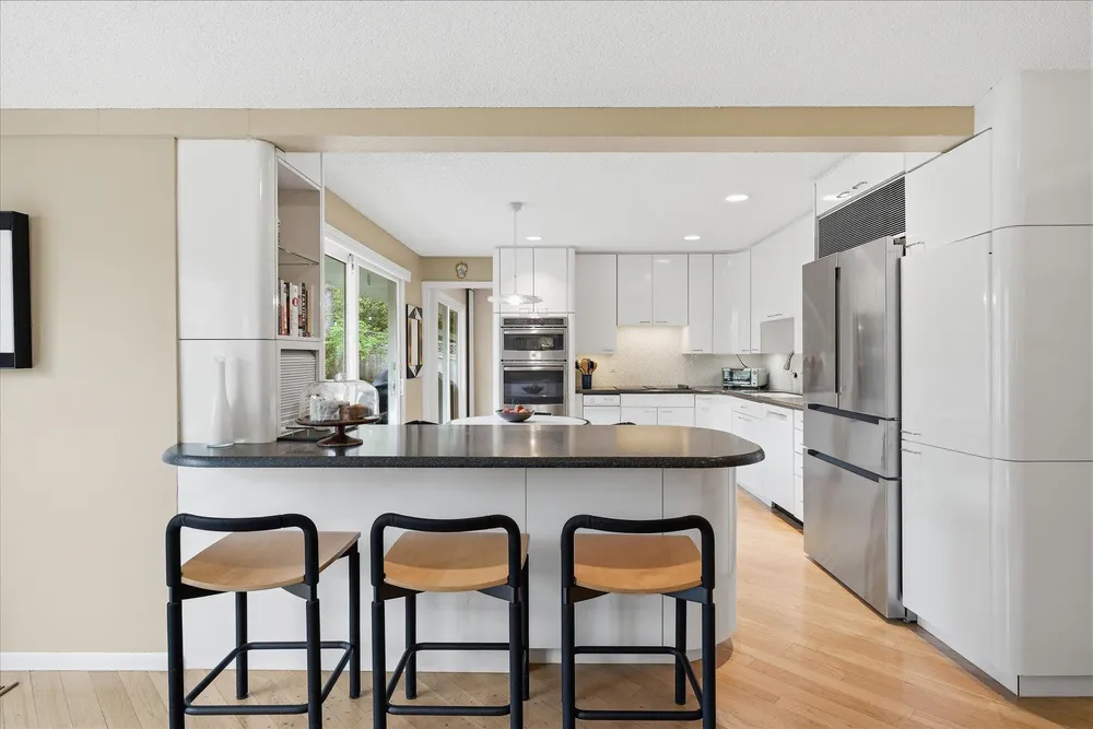 5717 View Ln, Edina, MN 55436