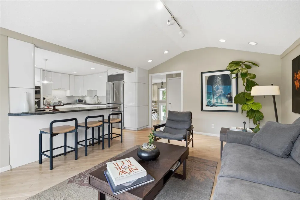 5717 View Ln, Edina, MN 55436