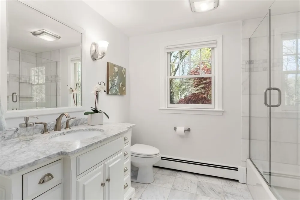 69 Royalston Rd, Wellesley, MA 02481