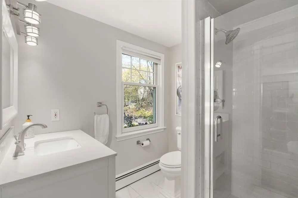 69 Royalston Rd, Wellesley, MA 02481