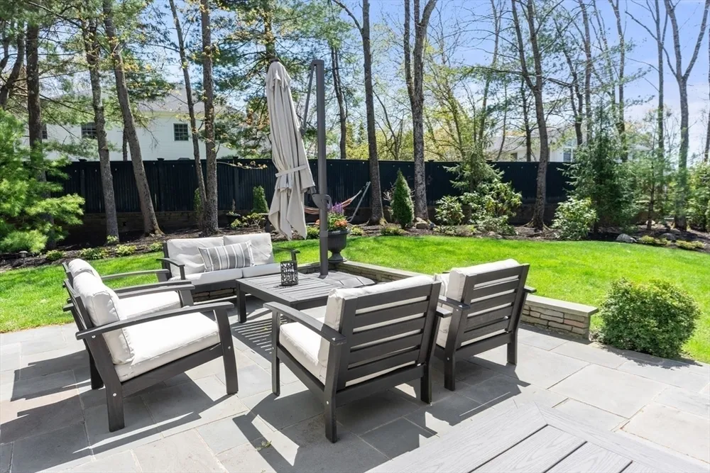 69 Royalston Rd, Wellesley, MA 02481