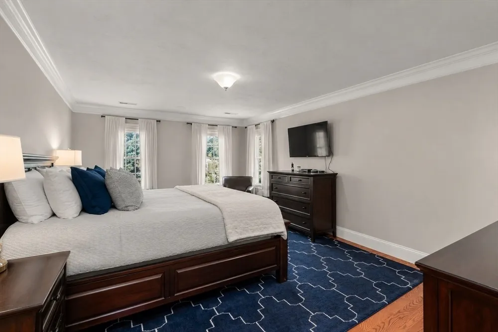 84 Glendale Rd, Needham, MA 02492