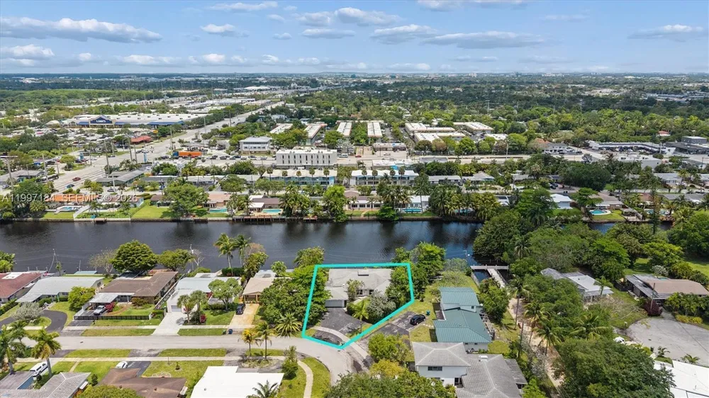 717 NW 30th St, Wilton Manors, FL 33311