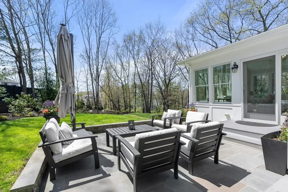69 Royalston Rd, Wellesley, MA 02481