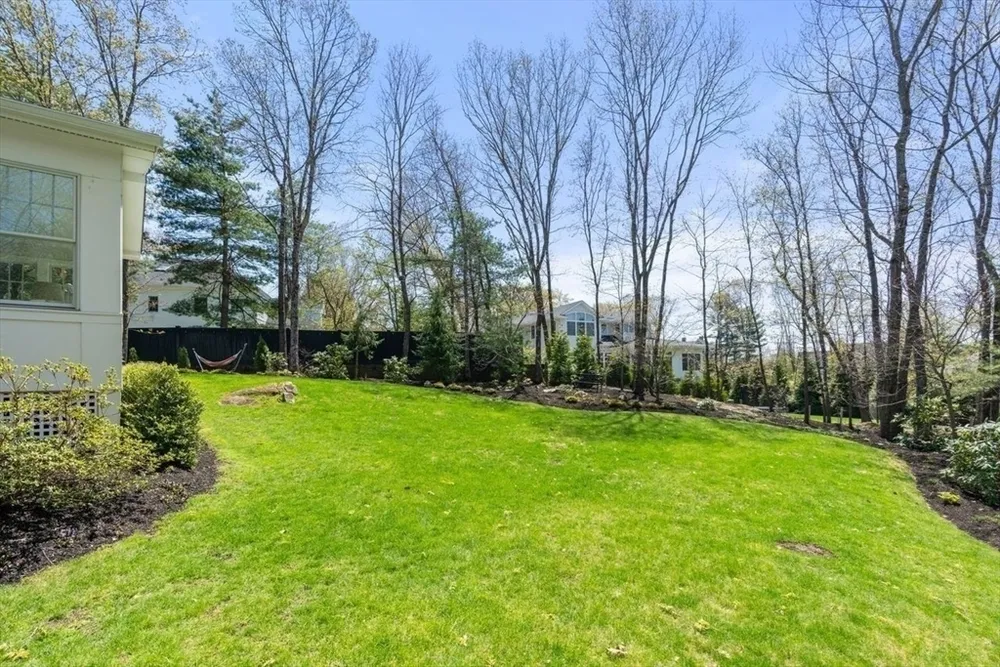 69 Royalston Rd, Wellesley, MA 02481