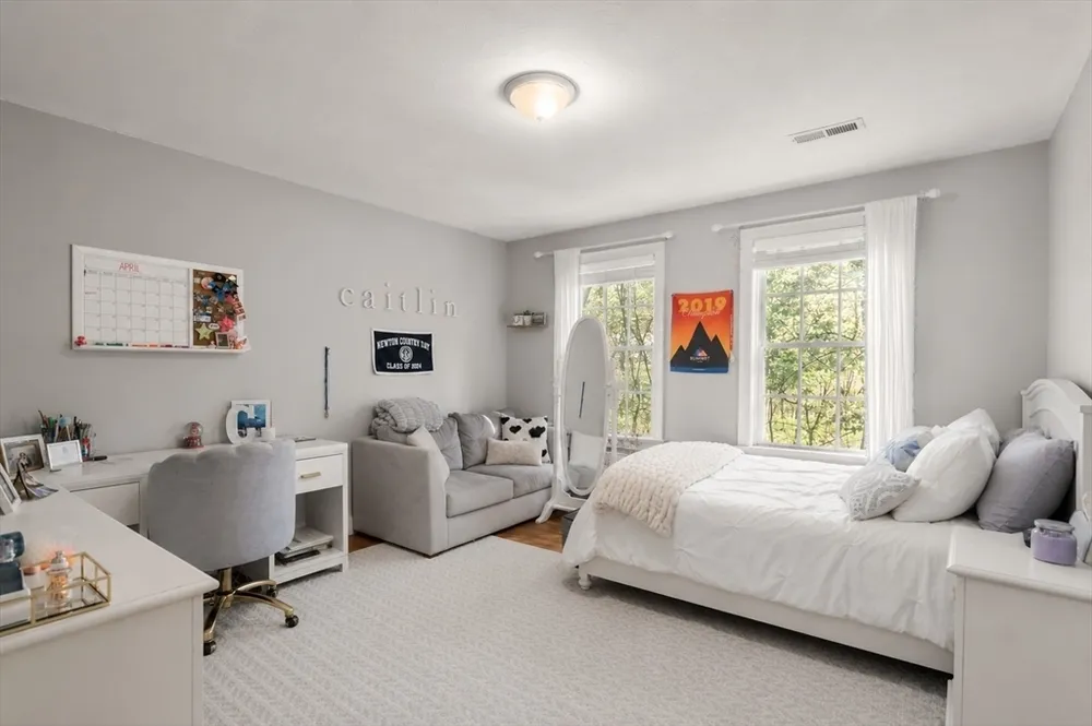 84 Glendale Rd, Needham, MA 02492