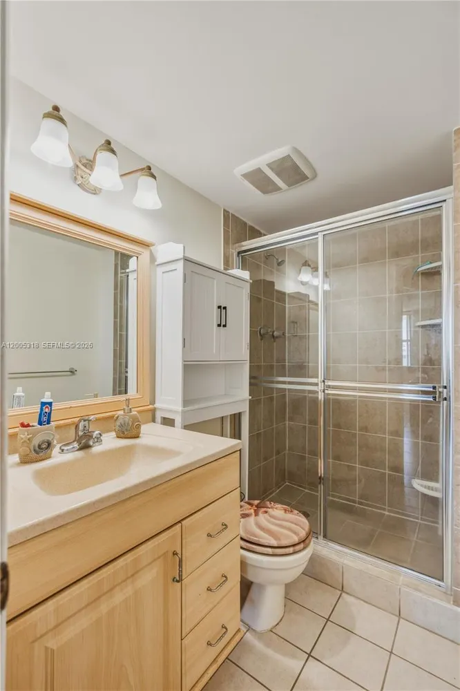 2851 NE 183rd St, Aventura, FL 33160