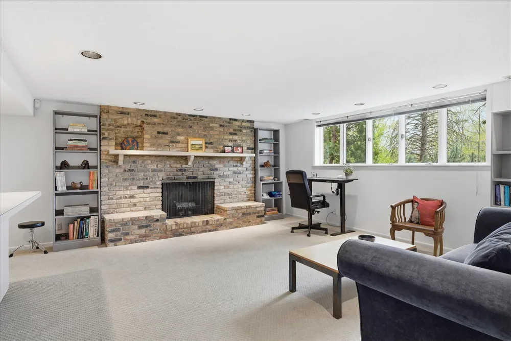 5717 View Ln, Edina, MN 55436