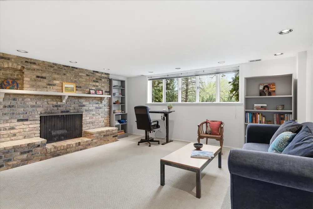 5717 View Ln, Edina, MN 55436