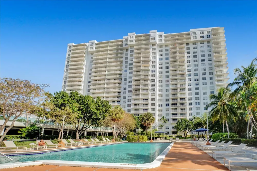 2851 NE 183rd St, Aventura, FL 33160
