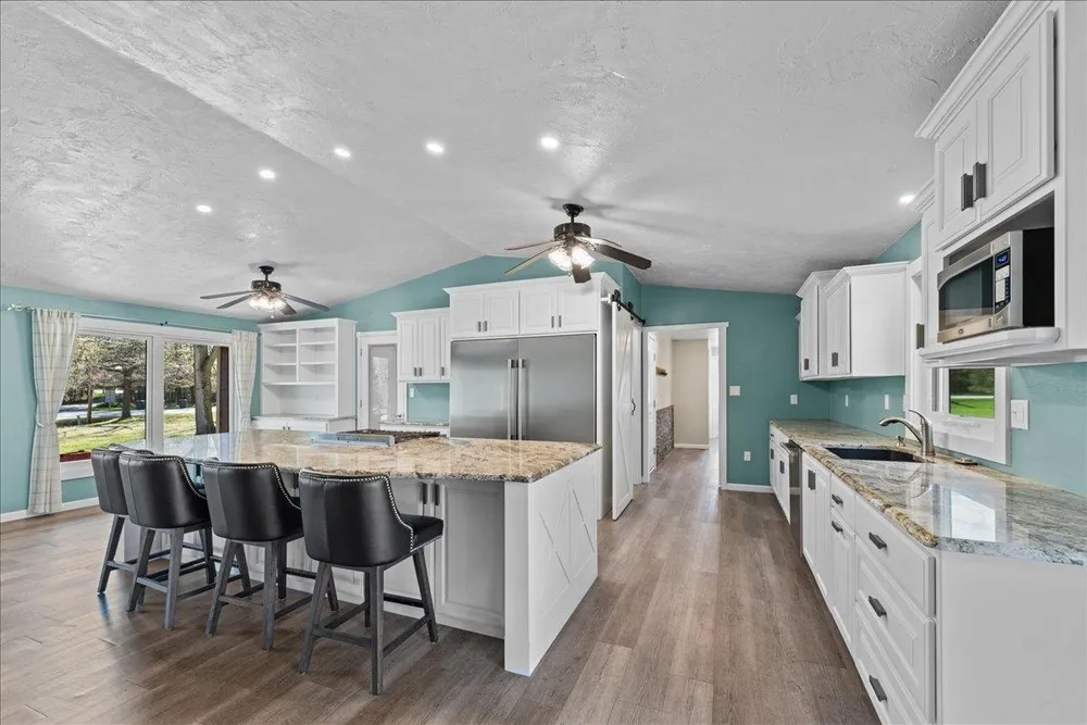 4482 Forest Rd, Oneida, WI 54155-9115
