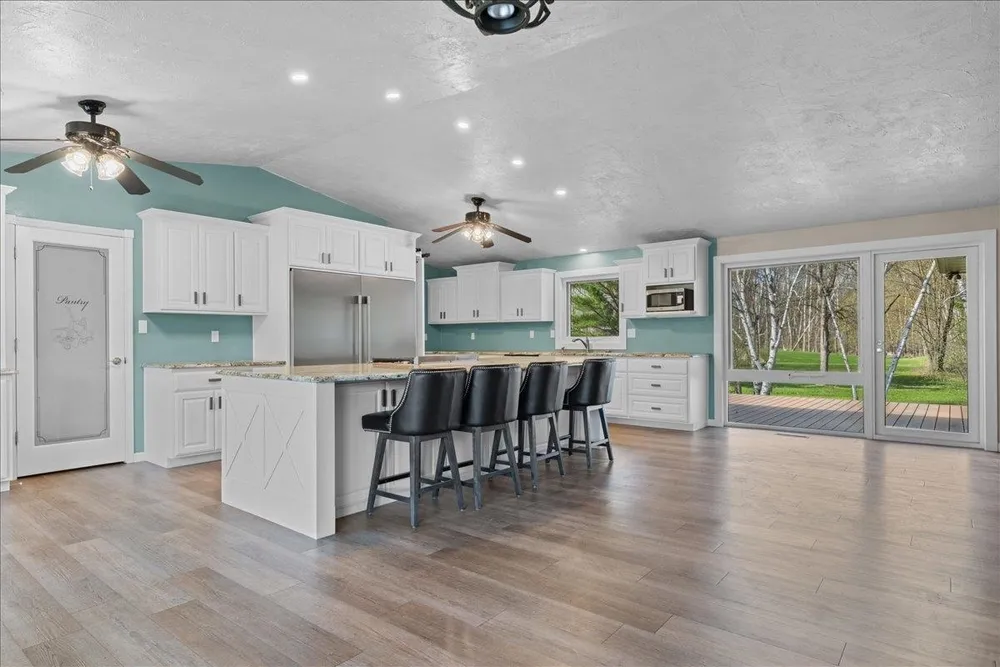 4482 Forest Rd, Oneida, WI 54155-9115
