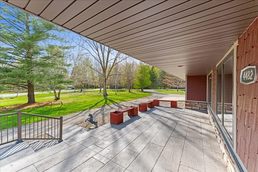 4482 Forest Rd, Oneida, WI 54155-9115