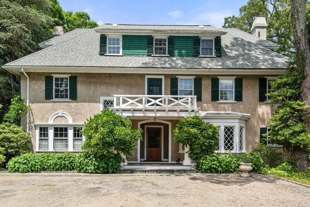 448 Washington St, Walpole, MA 02032