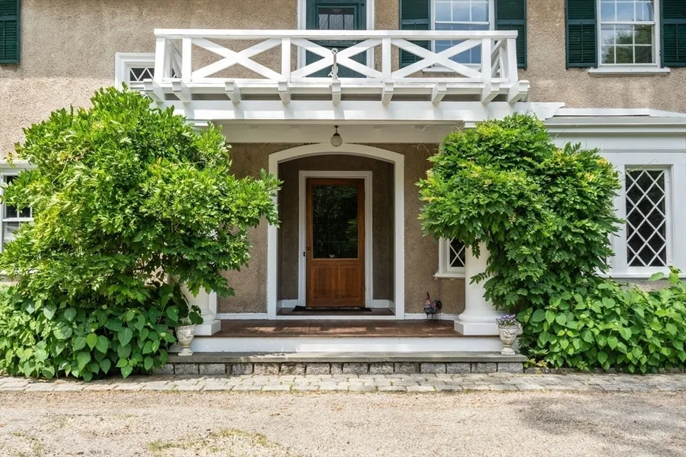 448 Washington St, Walpole, MA 02032