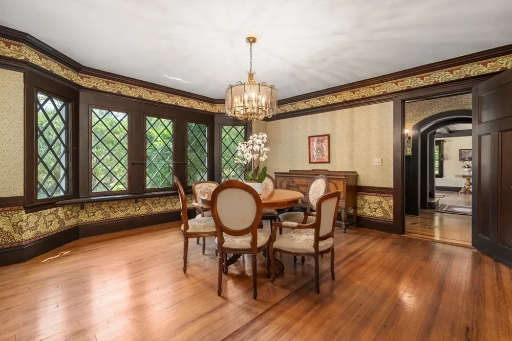 448 Washington St, Walpole, MA 02032