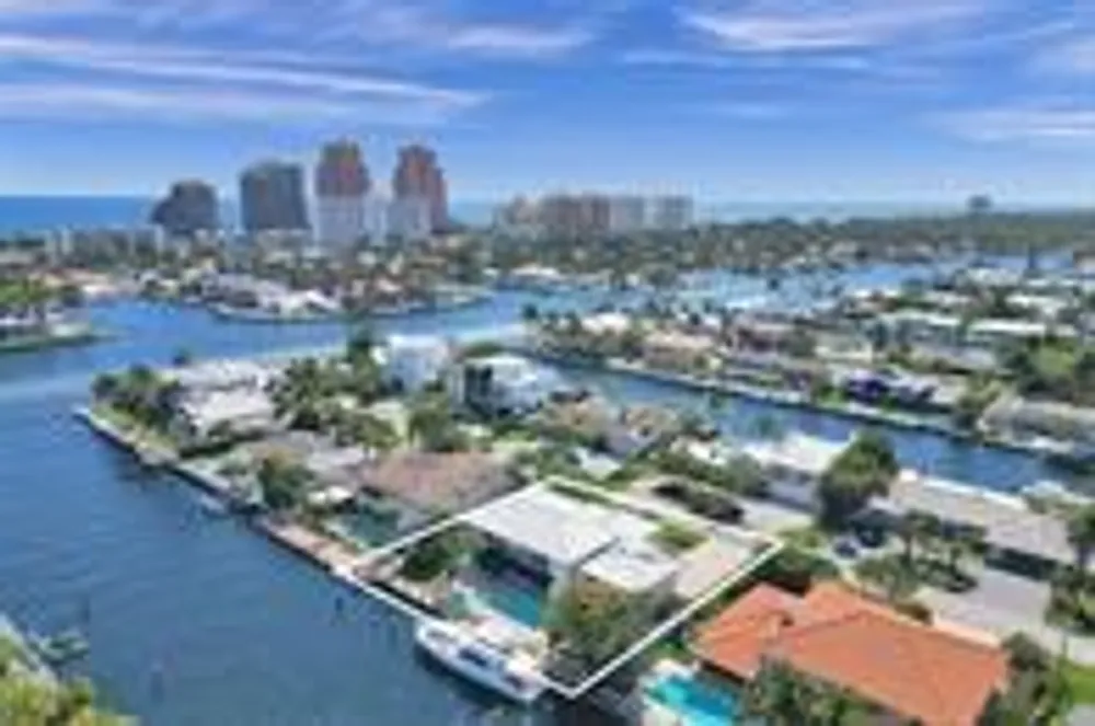 2875 NE 25th Ct, Fort Lauderdale, FL 33305