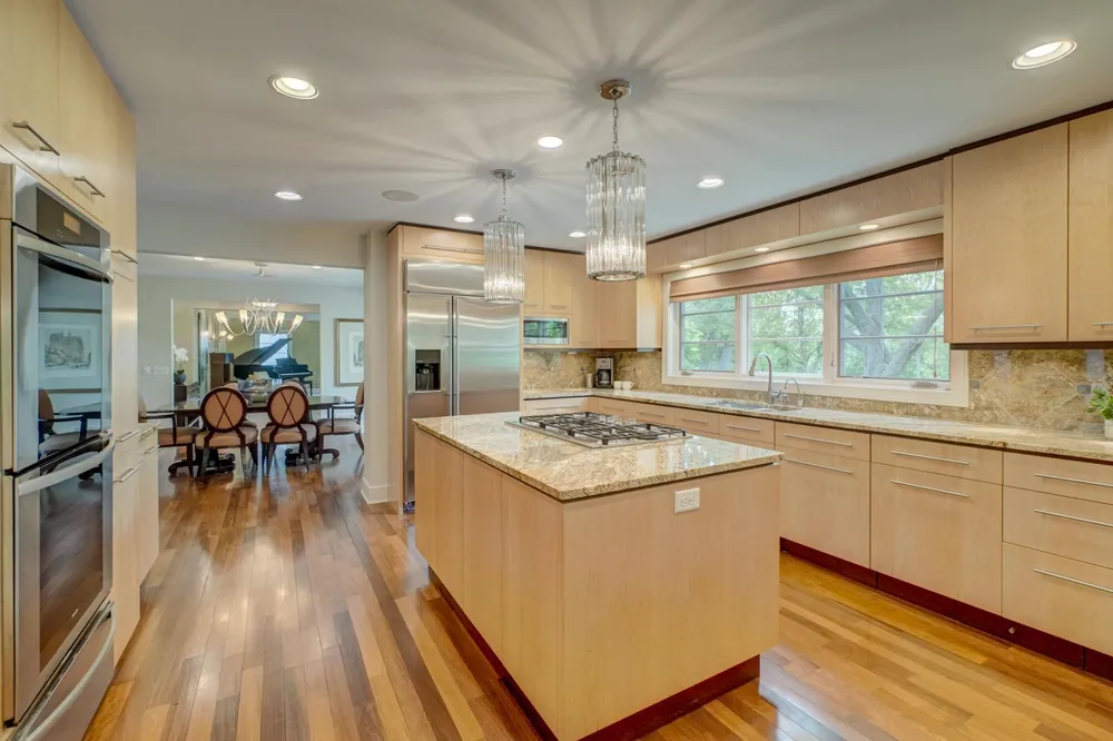 450 Mississippi River Blvd S, Saint Paul, MN 55105