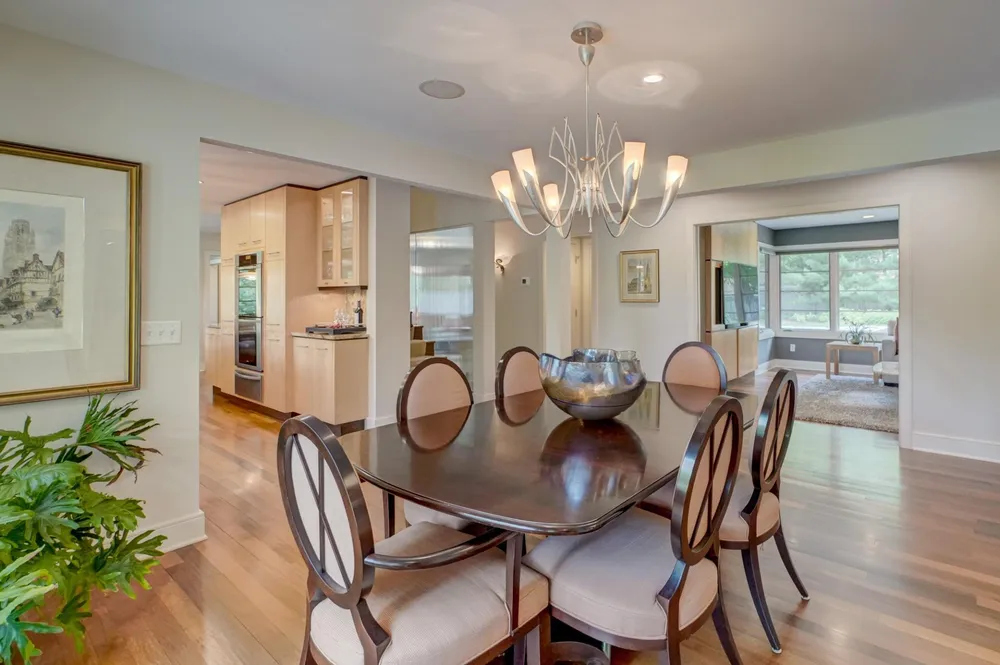 450 Mississippi River Blvd S, Saint Paul, MN 55105