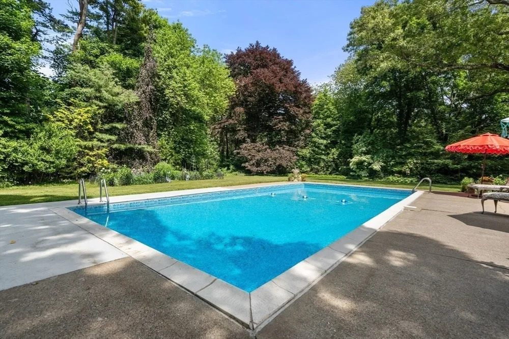 448 Washington St, Walpole, MA 02032
