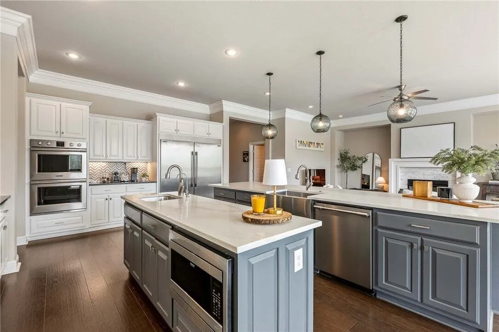 402 Birkshire Rd, Cave Springs, AR 72718