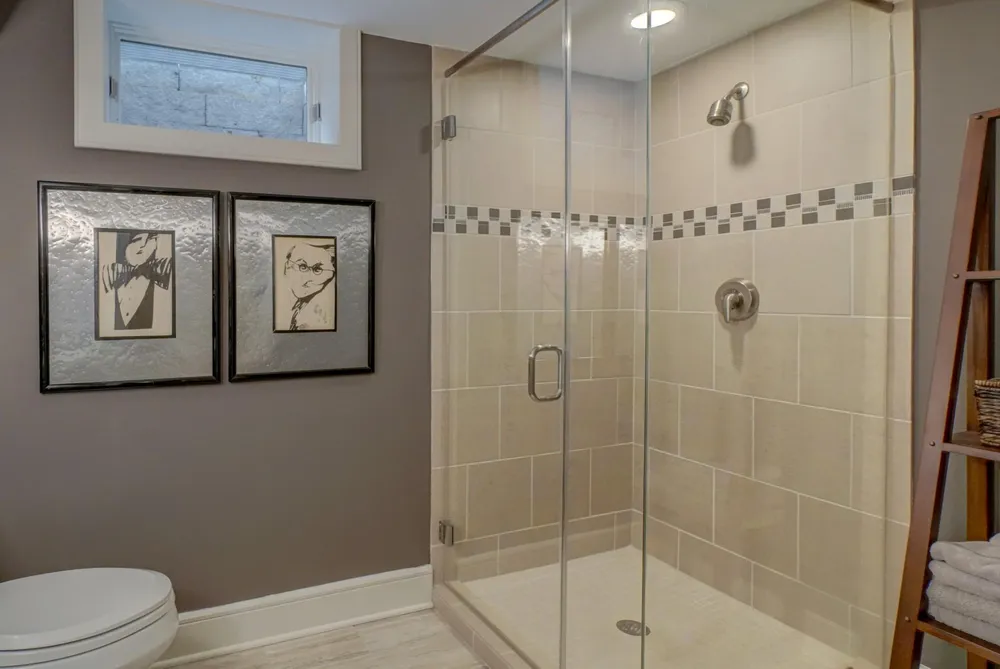 450 Mississippi River Blvd S, Saint Paul, MN 55105