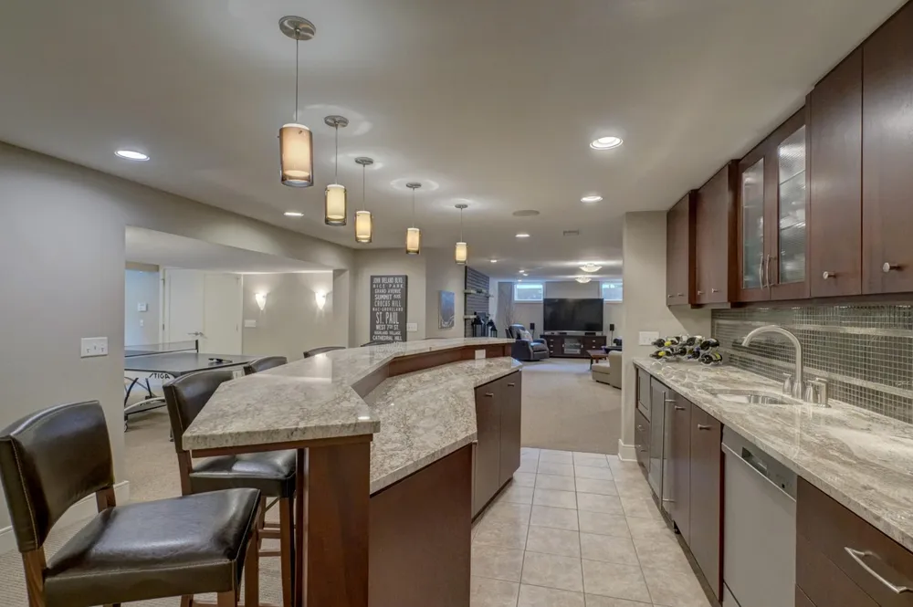 450 Mississippi River Blvd S, Saint Paul, MN 55105