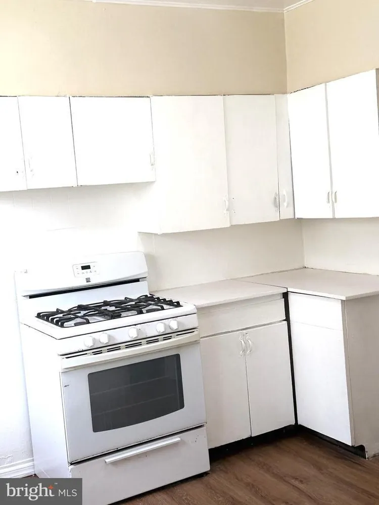 1110 N 28th St, Camden, Camden, NJ 08105