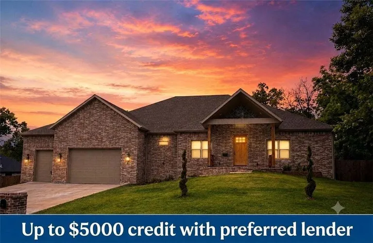 12412 Wildwood Dr, Rogers, AR 72756-3089