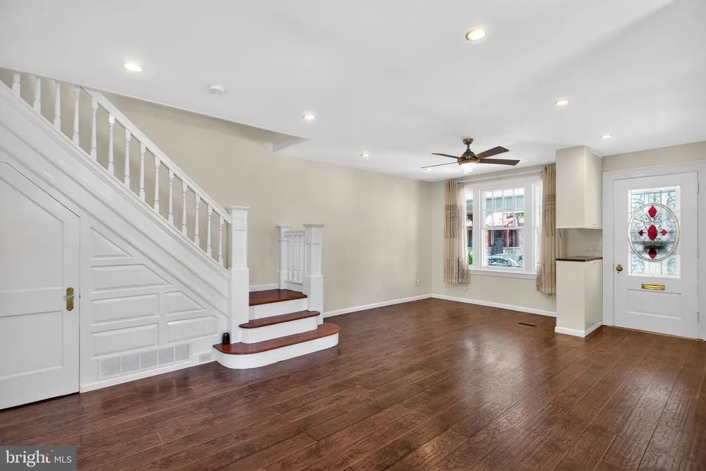 2501 S Colorado St, Philadelphia, PA 19145