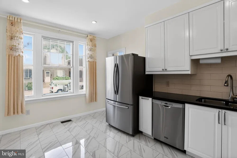 2501 S Colorado St, Philadelphia, PA 19145