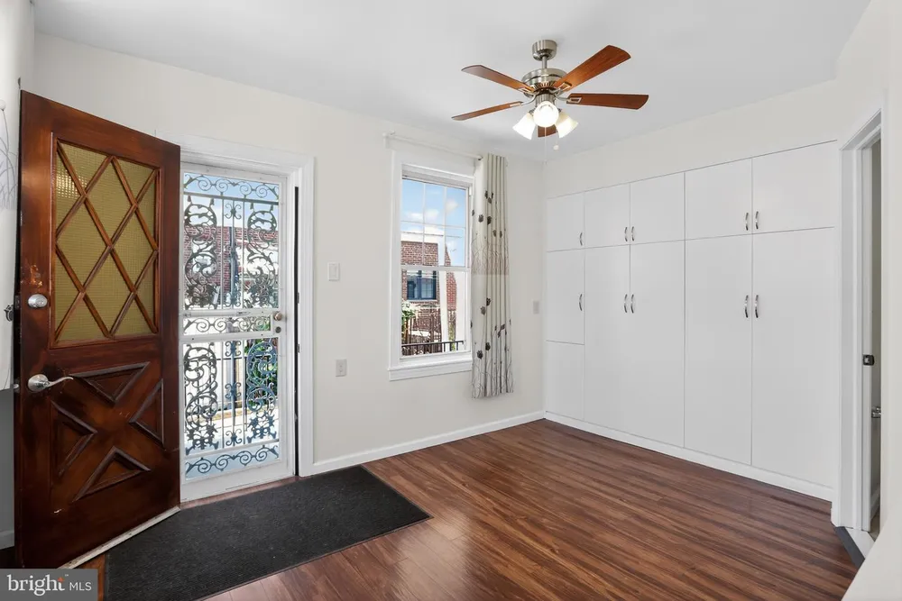 2501 S Colorado St, Philadelphia, PA 19145