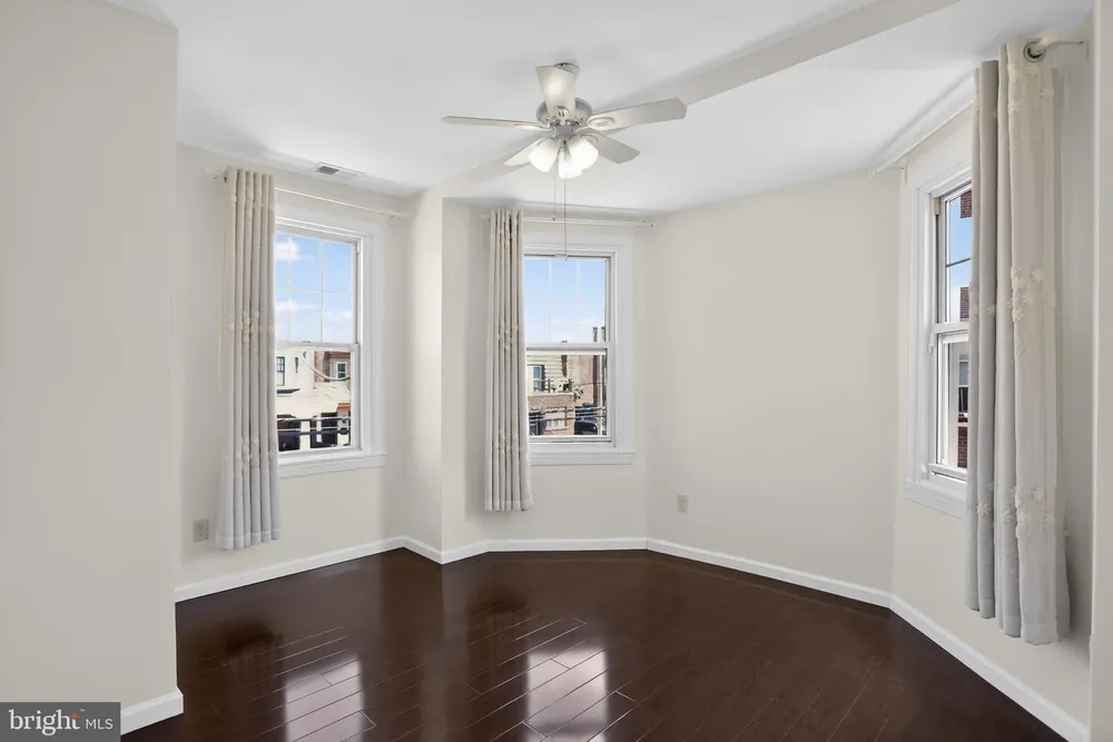 2501 S Colorado St, Philadelphia, PA 19145