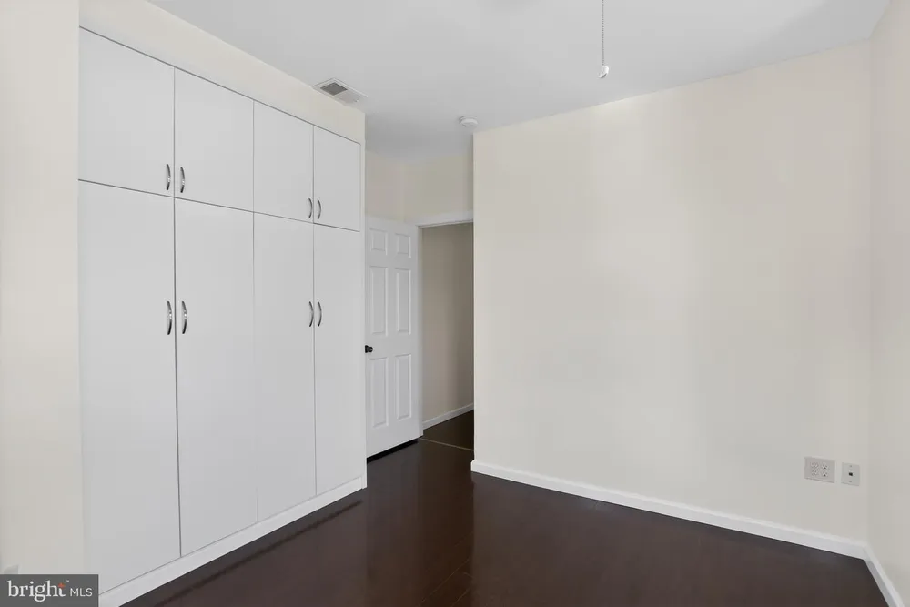 2501 S Colorado St, Philadelphia, PA 19145