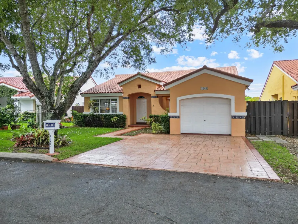 4260 SW 150th Ave, Miami, FL 33185